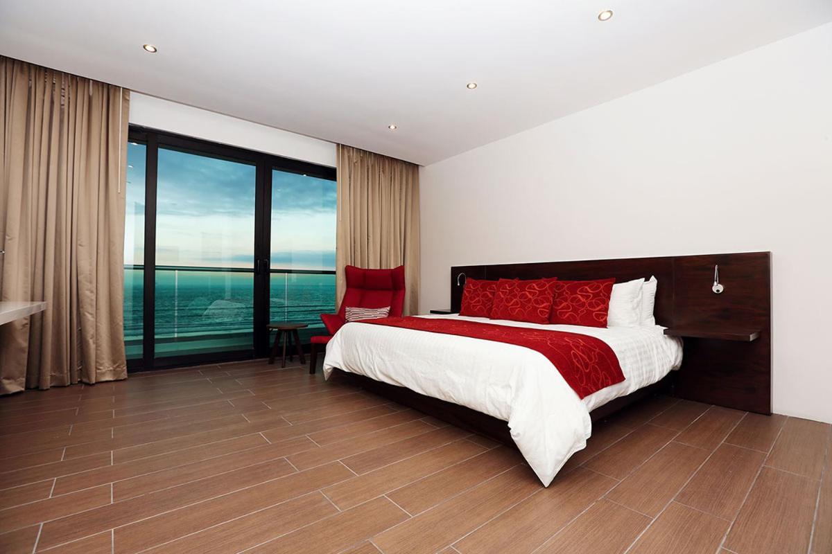 Hotel Marea Vista Ensenada Bagian luar foto