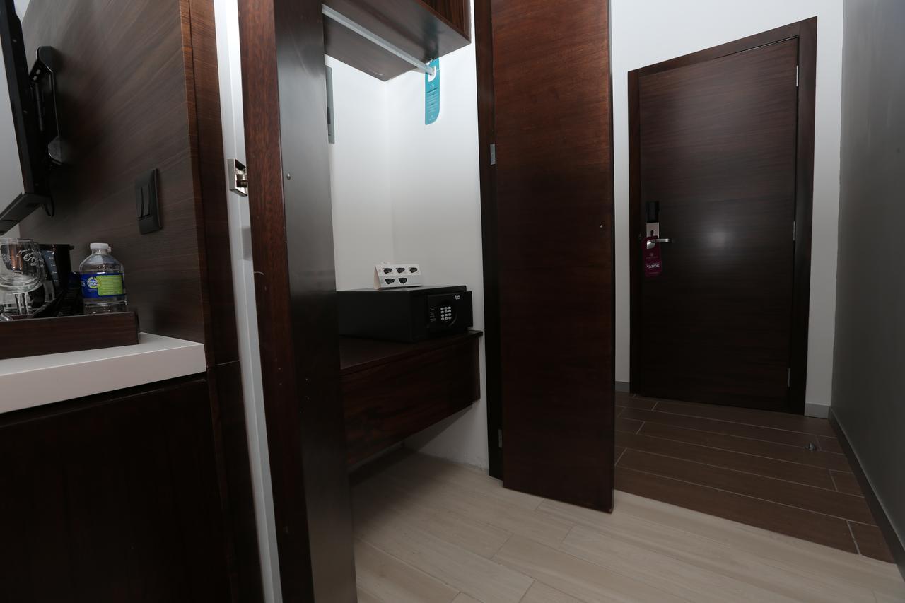 Hotel Marea Vista Ensenada Bagian luar foto